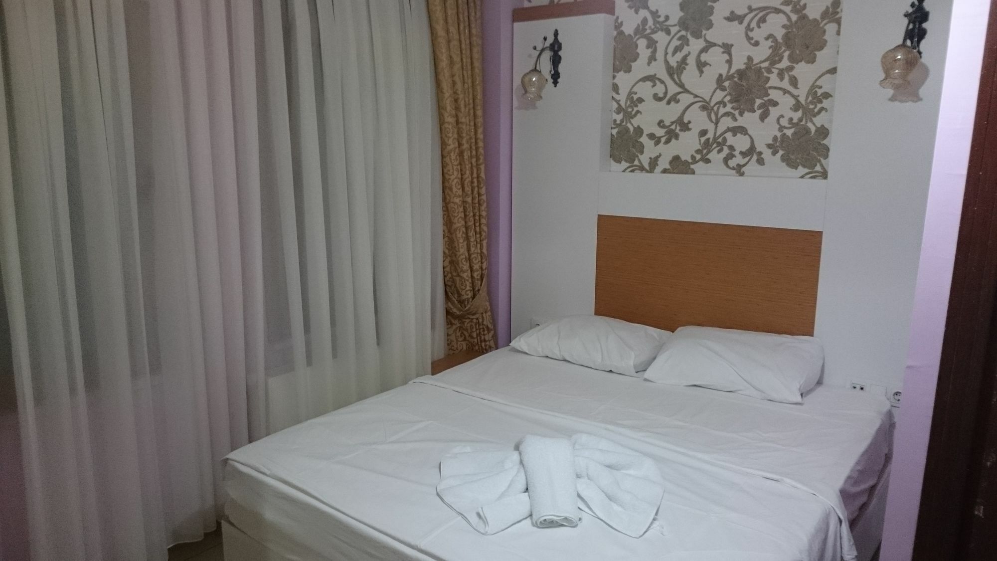 Grafen Hotel Стамбул Экстерьер фото